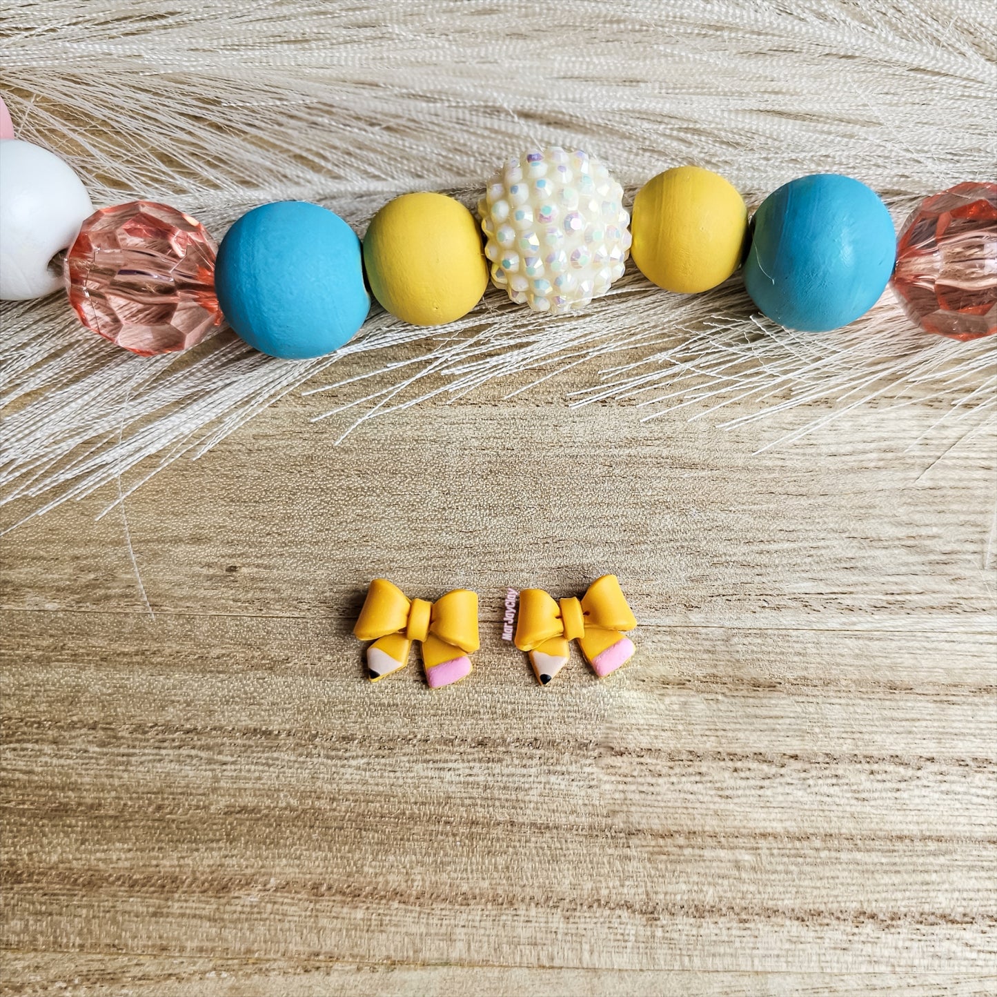 Pencil Bow Studs