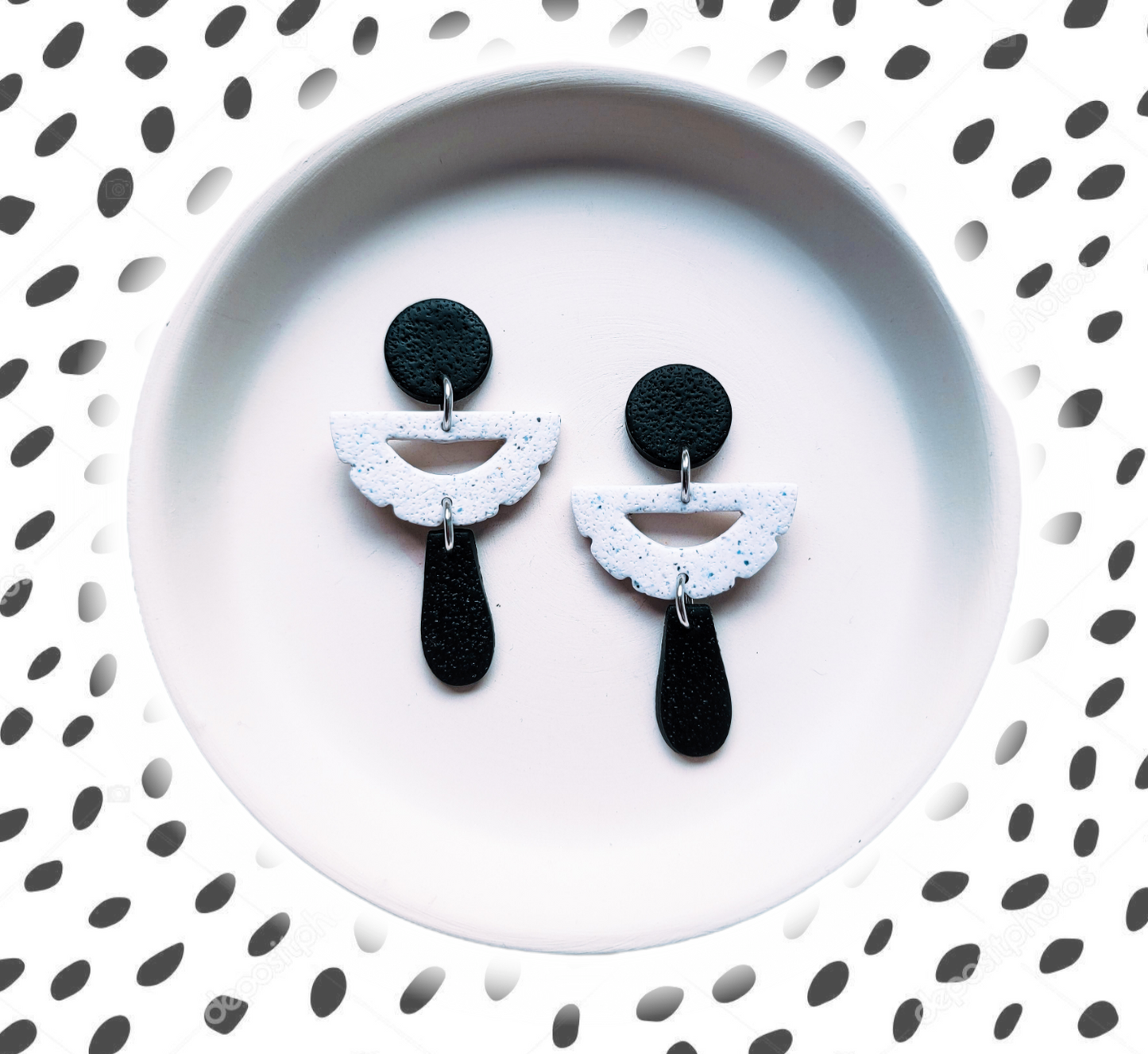 Black&White dangle