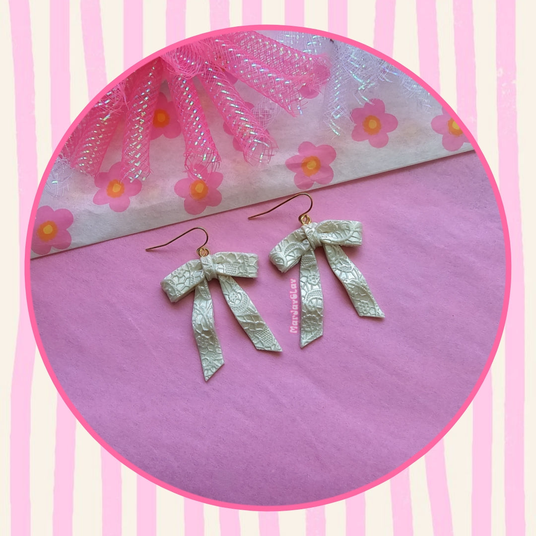 Pearl Droopy Bows